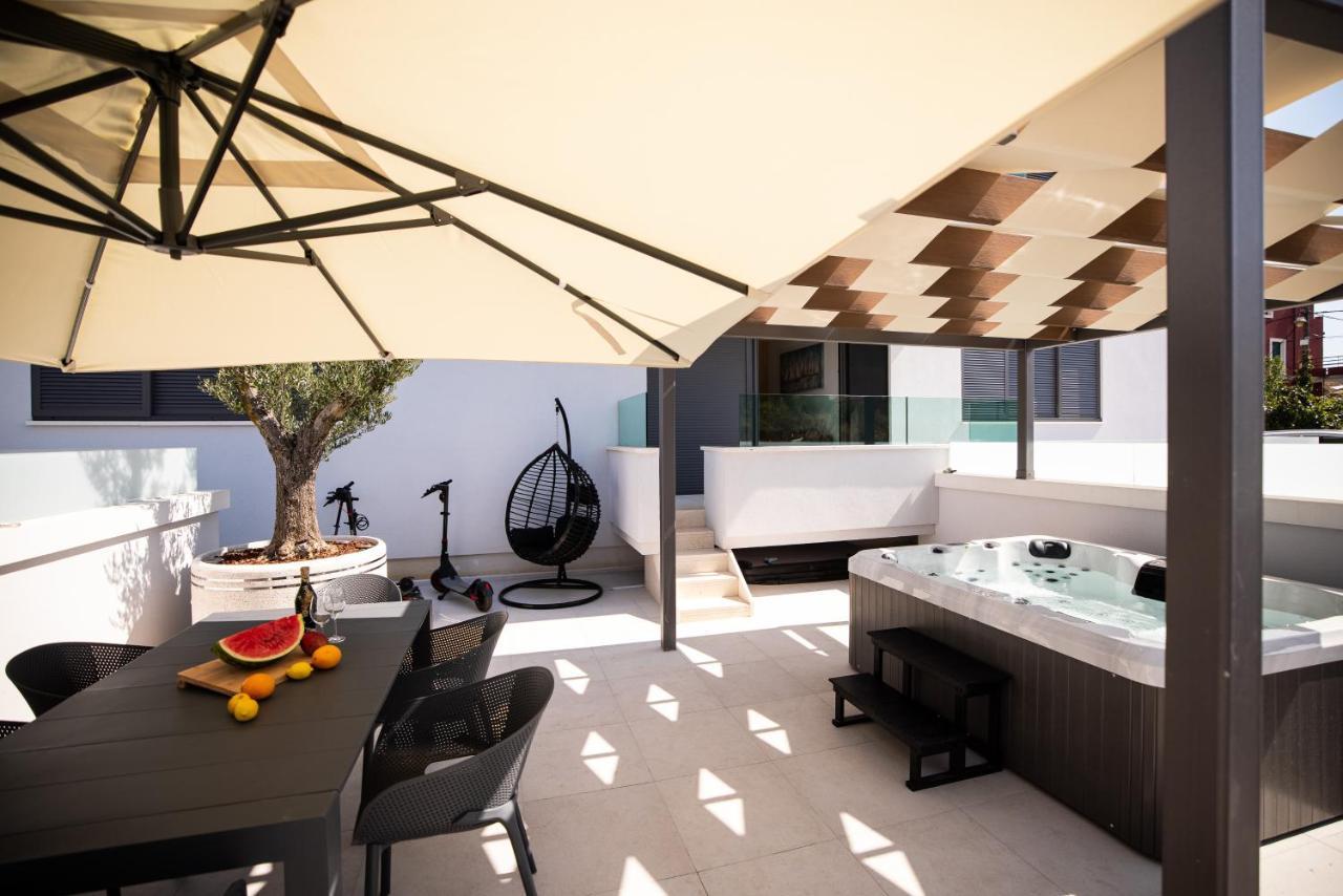 Sopic Luxury With Private Whirlpool Zadar