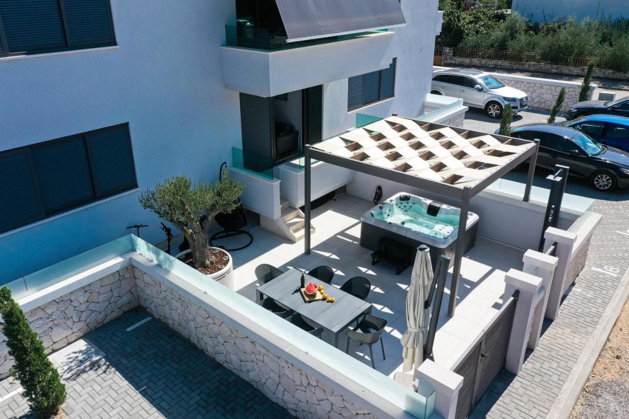 Appartement Sopic Luxury With Private Whirlpool *